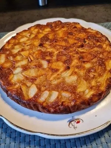 Régalez vos papilles avec ce Gâteau aux pommes à l’ancienne🍏 🍎 🍰