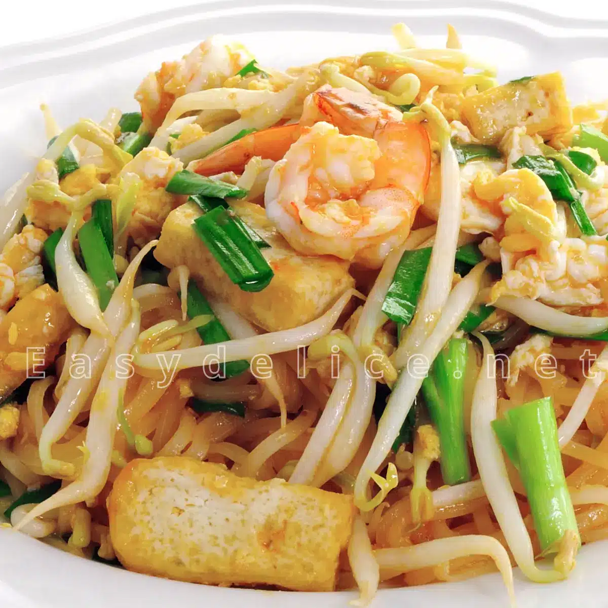 Pad Thaï au poulet : Idée Repas Facile et Savoureuse 2 Pad Thaï au poulet