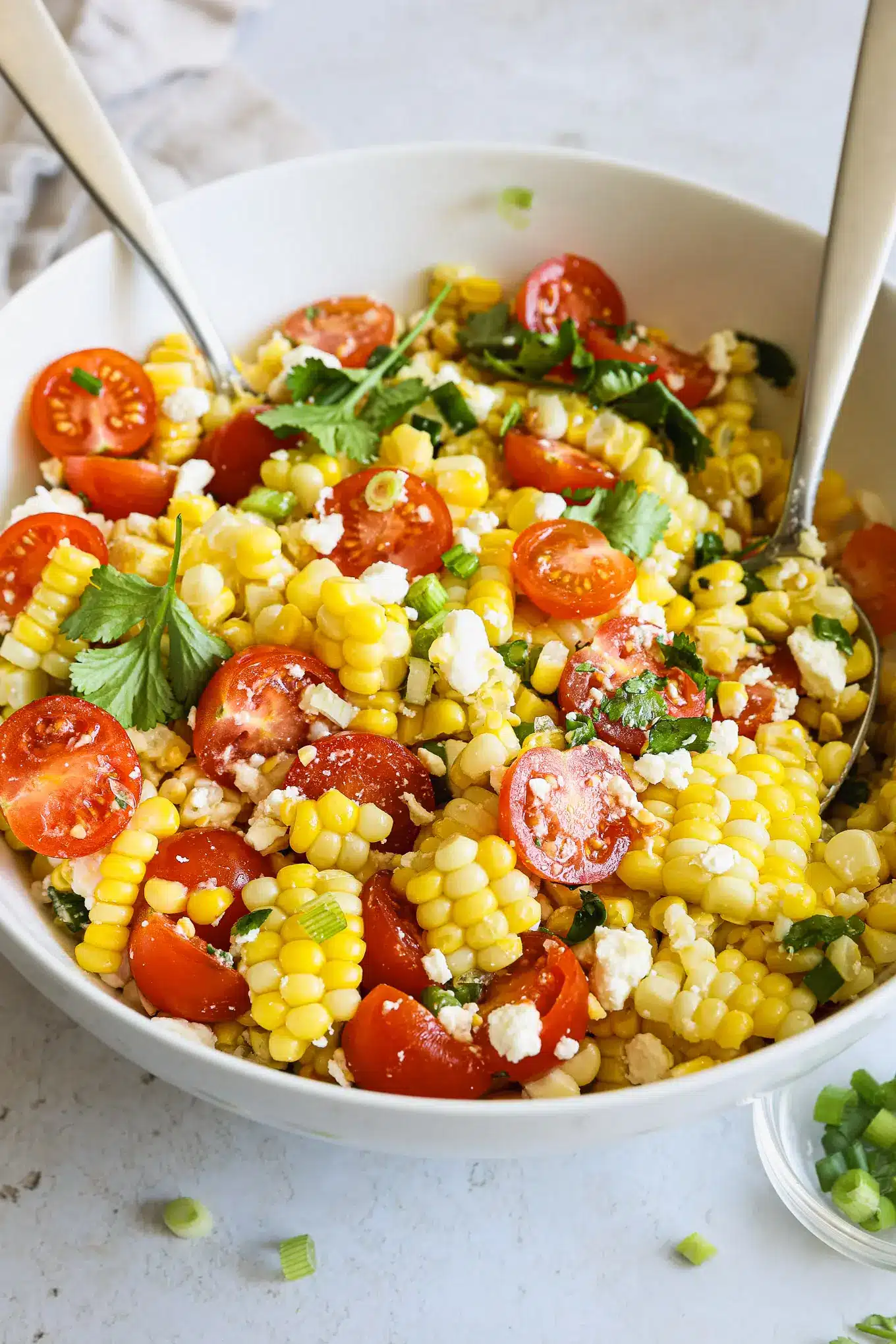 Corn Tomato Feta Salad - Little Broken 2 Salade de maïs à la feta