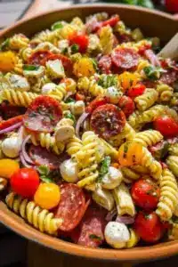 Salade de pâtes antipasto italienne facile