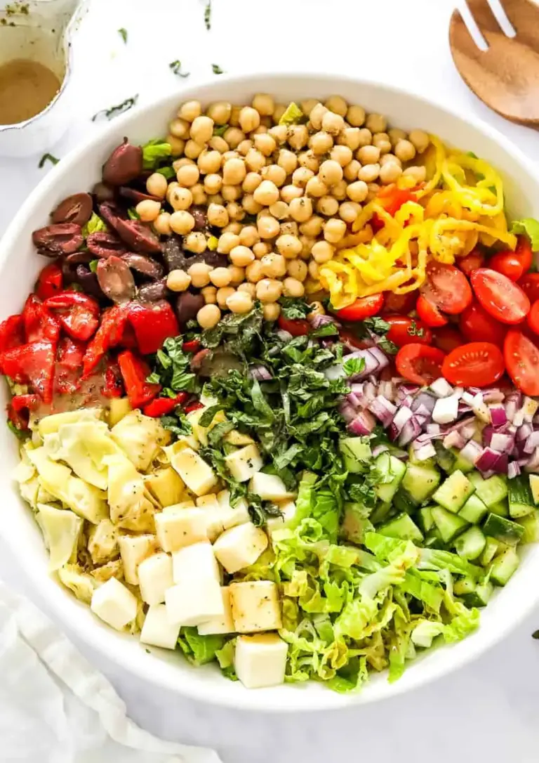 10-Minute Italian Chopped Salad – Easy and Healthy