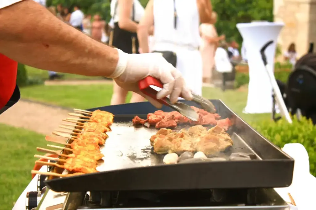 Comment bien choisir sa plancha ? 7 questions à se poser avant d'acheter – Délicieuse Cuisine – juin 2026
