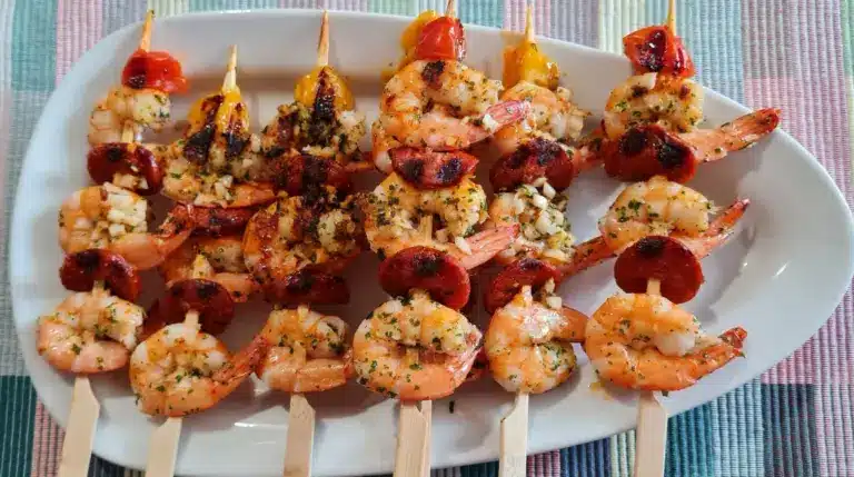 Brochettes de Crevettes et Chorizo à la Plancha – Tatagateau