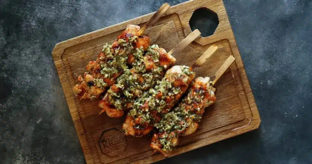 Kipspiesen met Knoflook & Parmezaan – BBQ Recepten – BBQ Junkie