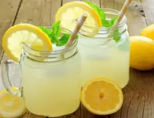 Citronnade à la menthe