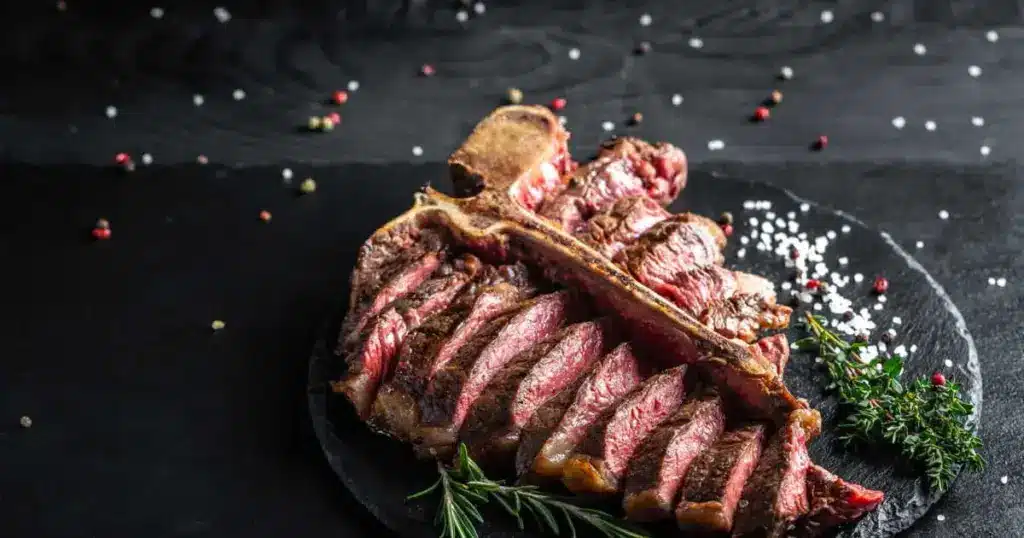 Plancha, barbecue, poêle : comment réussir la cuisson de l’onglet de bœuf pour mieux le déguster