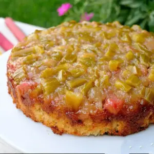Gâteau rhubarbe moelleux
