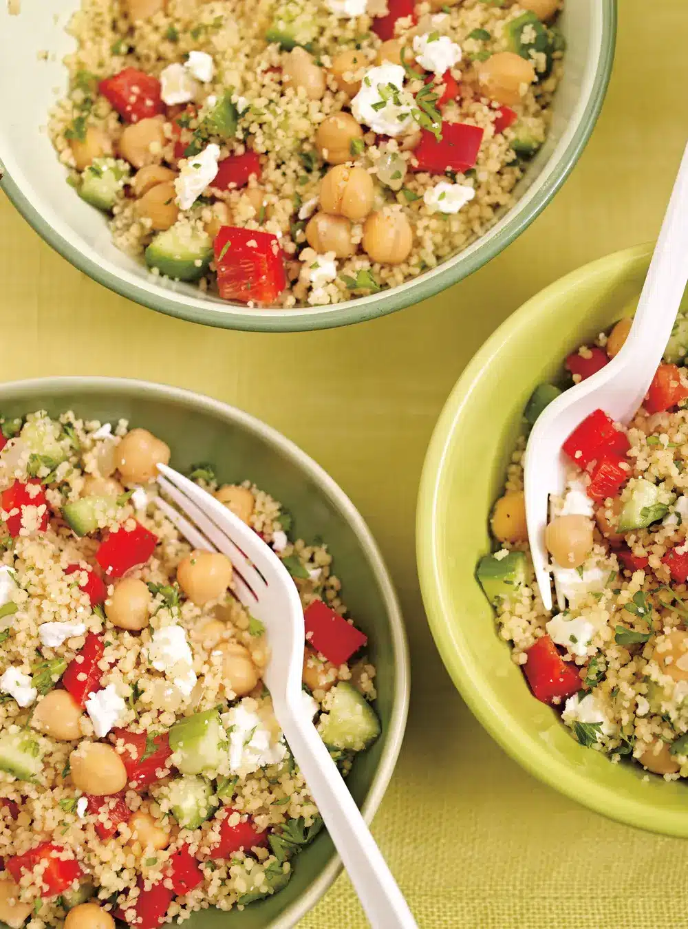 Salade de couscous aux légumes et aux pois chiches | RICARDO 2 ingrédients recettes cuisine