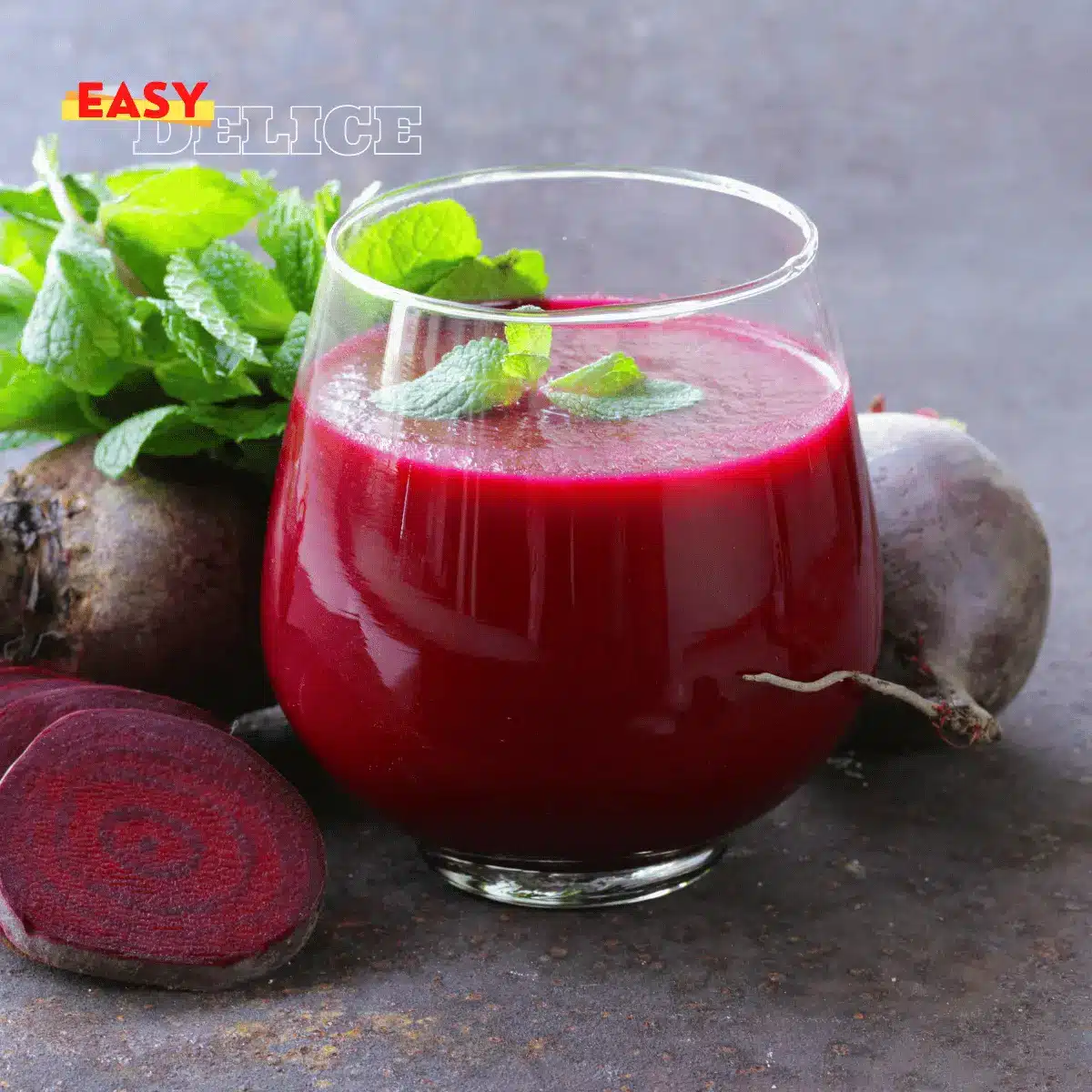 Pourquoi Il Faut Boire du Jus de Betteraves ? Les Bienfaits d’un Super-Aliment 2 jus de betteraves