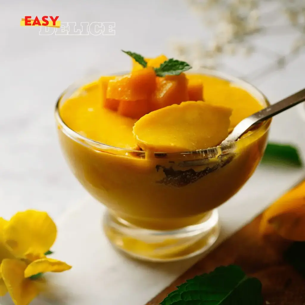 Mousse à la Mangue sans Œufs : Un Dessert Crémeux et Exotique