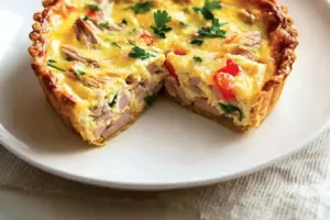 Quiche sans croûte au thon et légumes