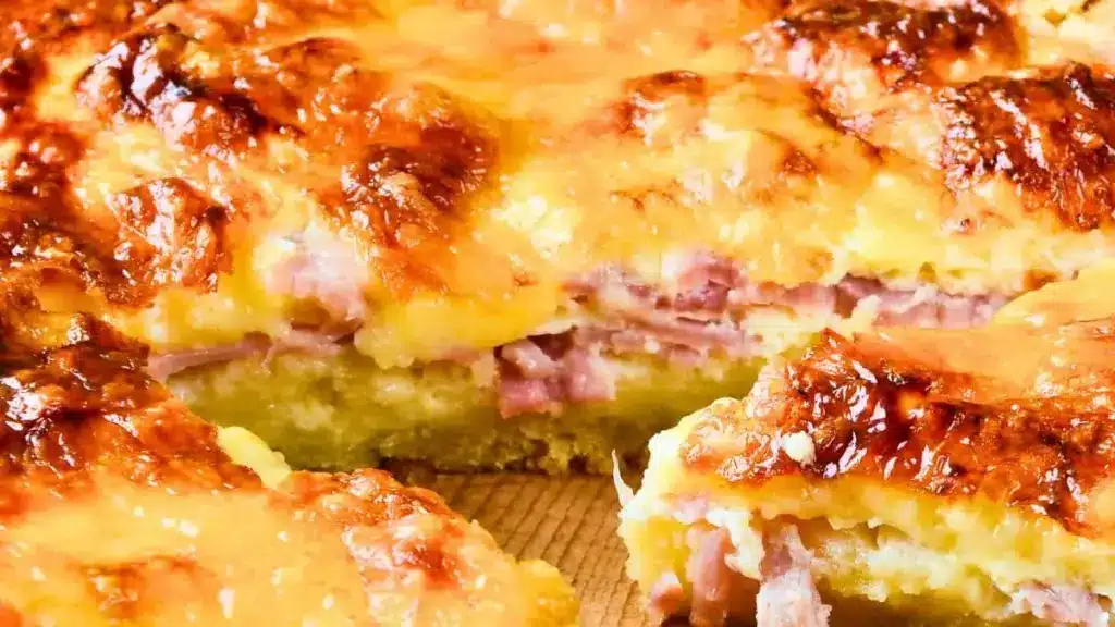 6 ingrédients, 10 minutes de préparation : cette quiche sans pâte signée Meilleur Ouvrier de France est trop bonne