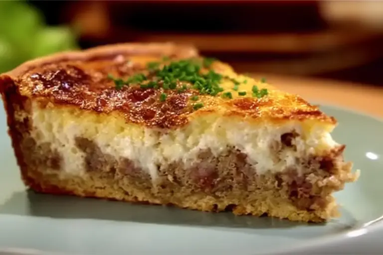 Quiche à la Viande Hachée – Une Recette Savoureuse et Polyvalente