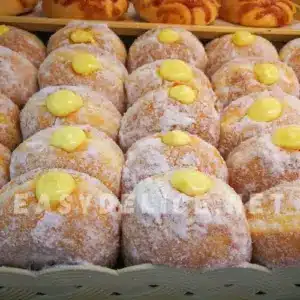 Bomboloni italiens à la crème pâtissière