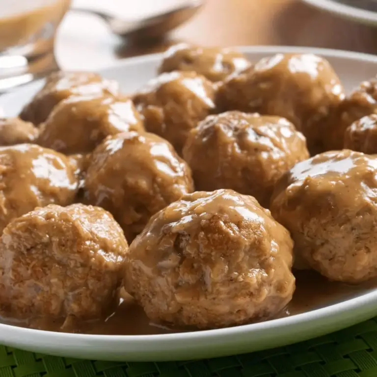 Boulettes Suédoises Authentiques : Une Recette Traditionnelle et Savoureuse