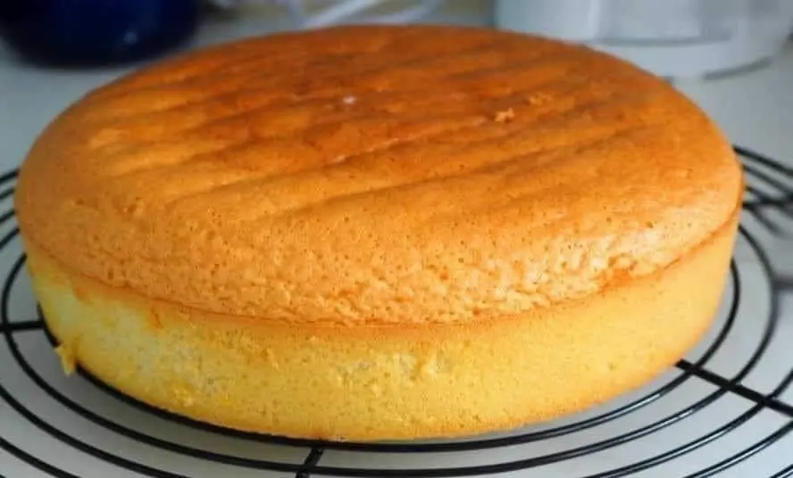 Découvrez la recette de la génoise facile et délicieuse