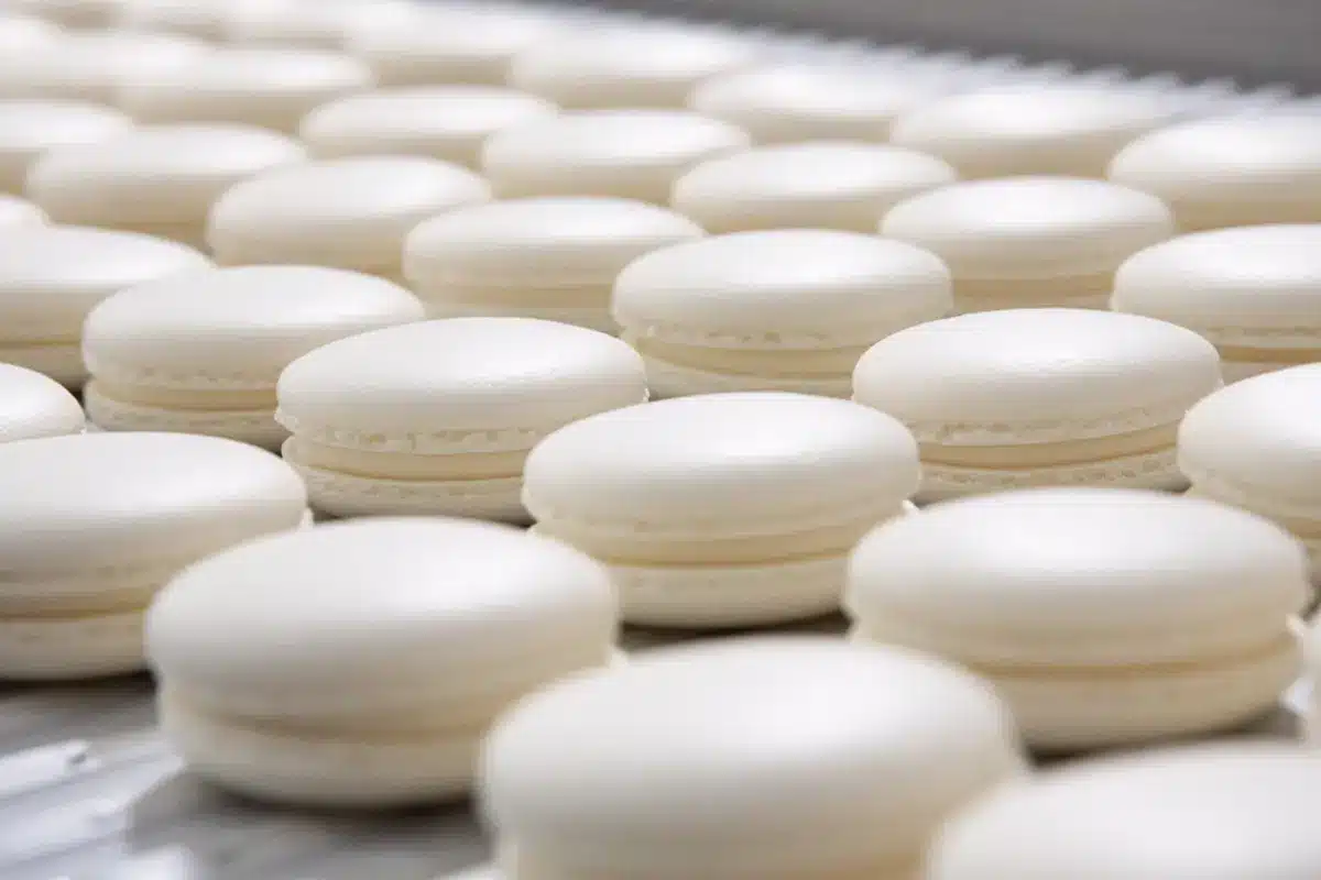 Coques de macarons parfaites : le secret d’une meringue italienne réussie 2 recette macarons meringue italienne