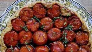 Tarte Tatin de tomates de Mimi Thorisson
