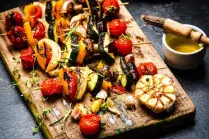 Sélection de 10 légumes grillés au barbecue