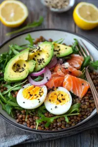 Salade de lentilles au saumon fumé et œuf