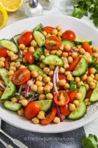 Salade de pois chiches fraîche et rapide