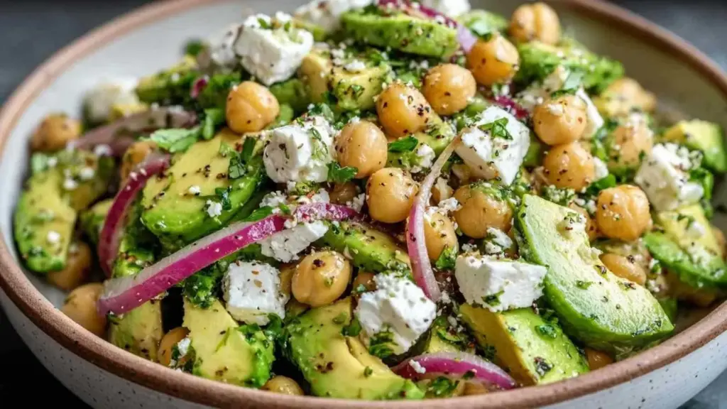 Salade de Pois Chiches Avocat Féta : Recette Express 15min