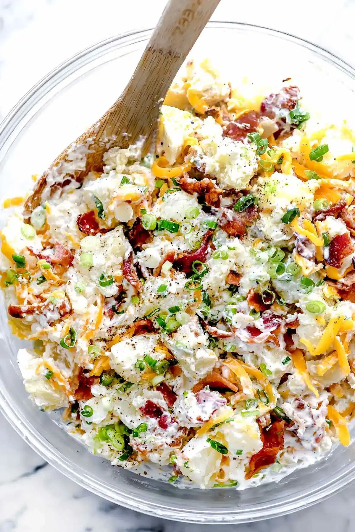 Loaded Potato Salad (a Baked Potato Salad!) - foodiecrush .com 2 salade de pommes de terre