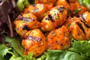Salade de Poulet Buffalo Épicée