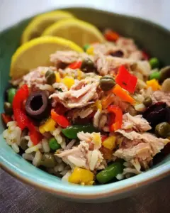 Salade italienne au thon et au riz brun