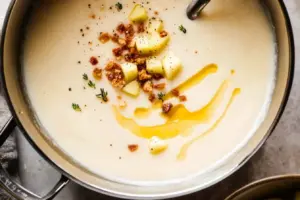 Soupe onctueuse de céleri-rave