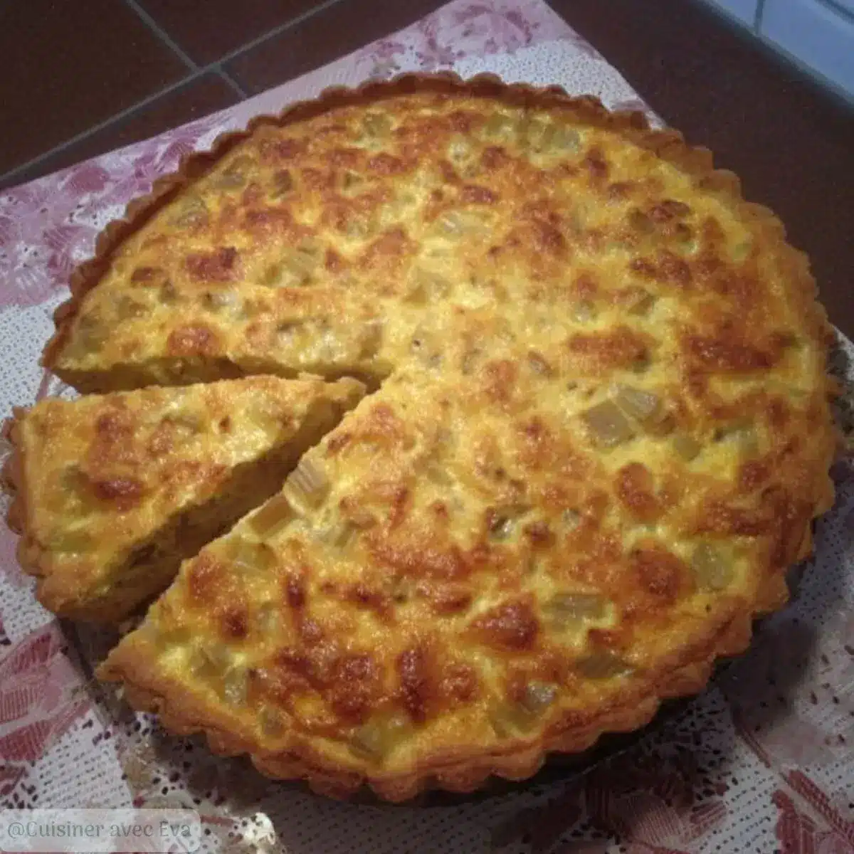 Tarte Alsacienne à la Rhubarbe : Recette Authentique et Irrésistible - 2 tarte alsacienne à la rhubarbe