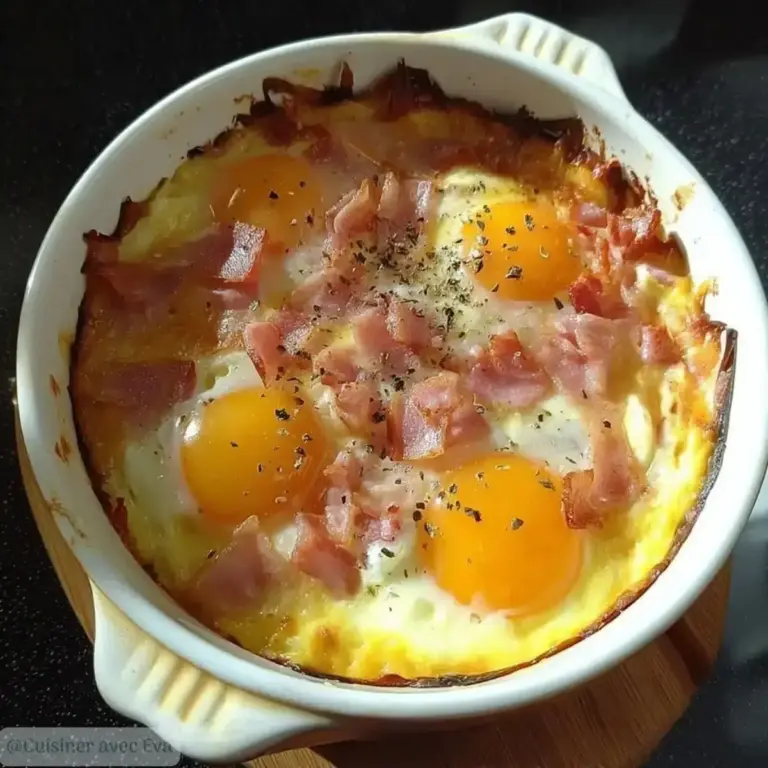Œufs Cocotte au Chèvre et aux Lardons : recette facile ! –